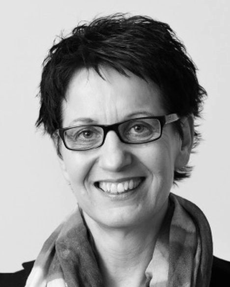 Dr. Kirsten Hoeper